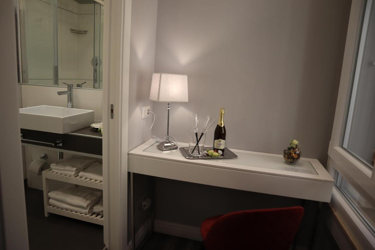 Millina Suites In Navona ローマ エクステリア 写真